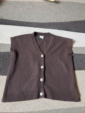 Sleeveless V-Neck Button Front Sweater Vest - Brown